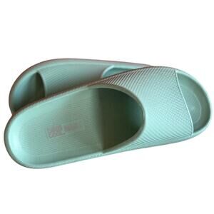 Womens Slides Size Medium Mint Green Sandals House Slippers Classic Mom Shoe